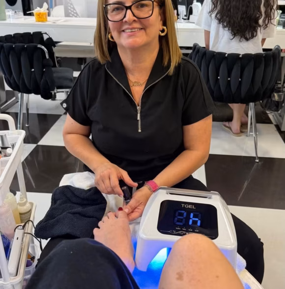 Black & White Salon & Spa